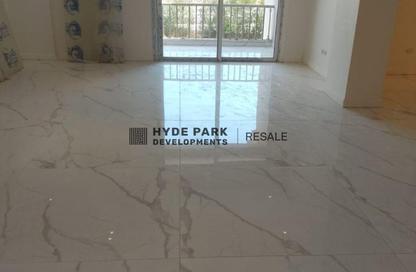 Apartment - 3 Bedrooms - 3 Bathrooms for sale in Park Corner - Hyde Park - New Cairo City - Cairo