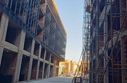 Office Space - 2 Bedrooms - 1 Bathroom for sale in 1O1 Mall - Sheikh Zayed City - Giza