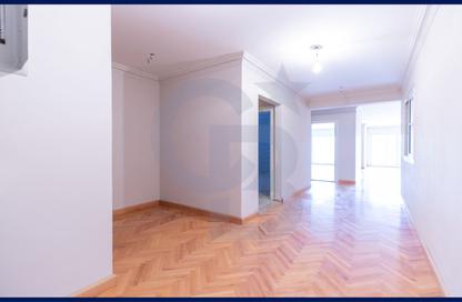 Office Space - Studio - 3 for sale in Abo Qir St. - Sporting - Hay Sharq - Alexandria