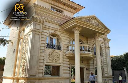 Villa - 4 - 4 for sale in Royal City - Sheikh Zayed Compounds - Sheikh Zayed City - Giza