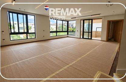 Townhouse - 4 - 5 for rent in Westown - Sheikh Zayed Compounds - Sheikh Zayed City - Giza