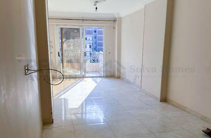 Apartment - 3 Bedrooms - 2 Bathrooms for sale in Sidi Beshr - Hay Awal El Montazah - Alexandria