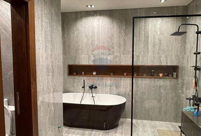 8704221 - Property Image 3