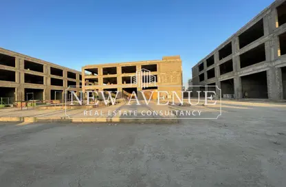 Office Space - 7+ Bedrooms - 2 Bathrooms for rent in W Signature By Waterway - South Investors Area - New Cairo City - Cairo