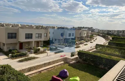 تاون هاوس - 3 غرف نوم - 3 حمامات للبيع في أزهى - العين السخنة - السويس