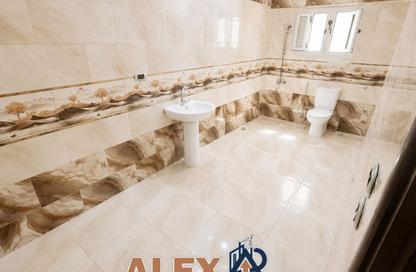 Apartment - 4 Bedrooms - 2 Bathrooms for sale in Tiba St. - Sporting - Hay Sharq - Alexandria