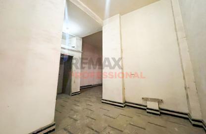 Shop - Studio - 2 Bathrooms for sale in Al Shohada Square St. - Smouha - Hay Sharq - Alexandria
