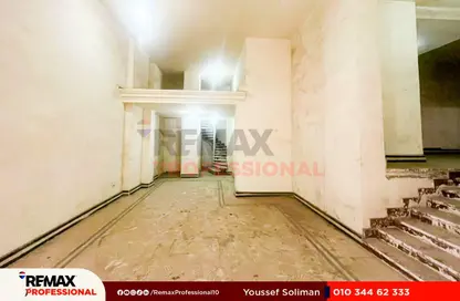 محل تجاري - استوديو - 2 حمامات للبيع في شارع ميدان الشهداء - سموحة - حي شرق - الاسكندرية