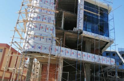 محل تجاري - استوديو - 1 حمام للبيع في محور جمال عبد الناصر - التجمع الثالث - مدينة القاهرة الجديدة - القاهرة