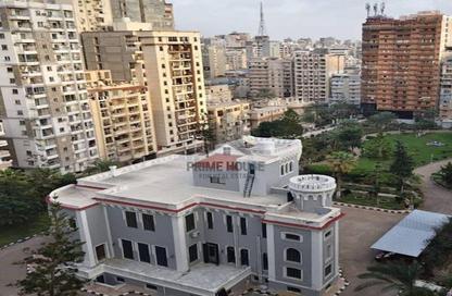 شقة - 3 غرف نوم - 2 حمامات للبيع في شارع تاج الرؤساء - سابا باشا - حي شرق - الاسكندرية