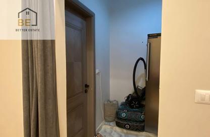 Apartment - 3 Bedrooms - 2 Bathrooms for sale in 6th Neighborhood - 1st Area - Shorouk City - Cairo Apartment - 3 Bedrooms - 2 Bathrooms for sale in 6th Neighborhood - 1st Area - Shorouk City - Cairo