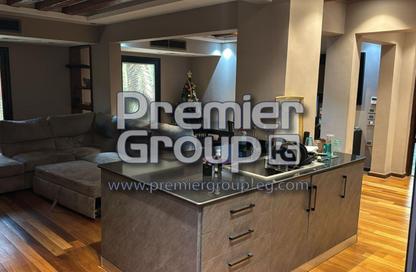 Apartment - 2 Bedrooms - 2 Bathrooms for sale in Sarayat Al Maadi - Hay El Maadi - Cairo