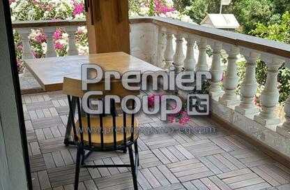 Apartment - 2 Bedrooms - 2 Bathrooms for sale in Sarayat Al Maadi - Hay El Maadi - Cairo