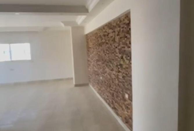 72170384 - Property Image 2