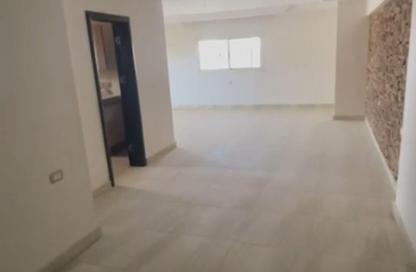 Apartment - 3 Bedrooms - 1 Bathroom for sale in Gate 4 - Mena - Hadayek El Ahram - Giza