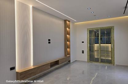 Apartment - 3 Bedrooms - 2 Bathrooms for sale in Gate 3 old - Khafre - Hadayek El Ahram - Giza Apartment - 3 Bedrooms - 2 Bathrooms for sale in Gate 3 old - Khafre - Hadayek El Ahram - Giza