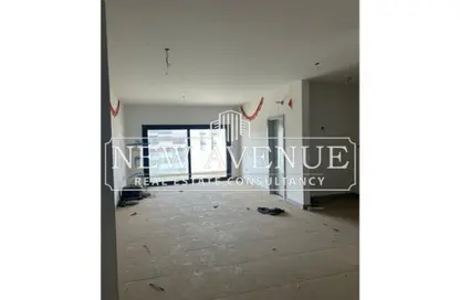 شقة - 2 غرف نوم - 2 حمامات للبيع في كمبوند البروج - كمبوندات الشروق - مدينة الشروق - القاهرة