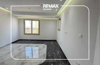 Apartment - 2 - 2 for rent in Al Bahr Al Aazam  St. - Giza District - Ganoub El Giza - Giza