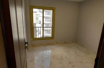 Apartment - 3 Bedrooms - 3 Bathrooms for sale in Capital East - Nasr City Compounds - Nasr City - Cairo