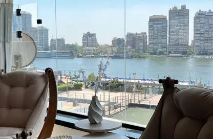 Apartment - 1 Bathroom for rent in Nile St. - Dokki - Giza