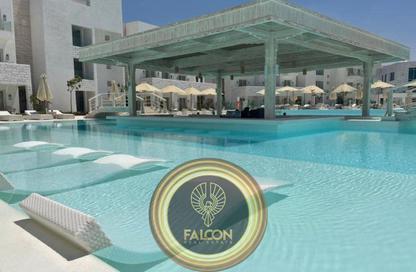 Chalet - 2 Bedrooms - 2 Bathrooms for sale in Azha North - Ras Al Hekma - North Coast