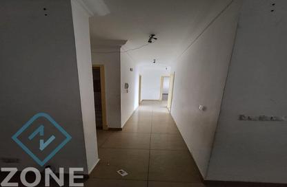 Apartment - 3 Bedrooms - 2 Bathrooms for rent in B8 - Madinaty - Cairo