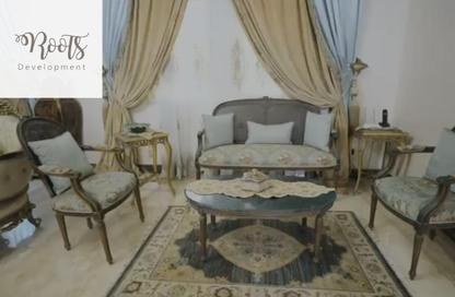 فيلا - 5 غرف نوم - 7 حمامات للبيع في رويال سيتي - كمبوندات الشيخ زايد - الشيخ زايد - الجيزة
