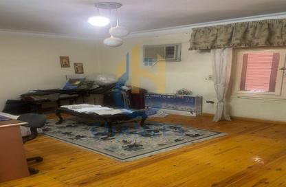 Apartment - 3 Bedrooms - 2 Bathrooms for sale in Al Nasr St. - El Laselky - New Maadi - Hay El Maadi - Cairo