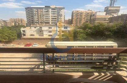 Apartment - 3 Bedrooms - 2 Bathrooms for sale in Al Nasr St. - El Laselky - New Maadi - Hay El Maadi - Cairo