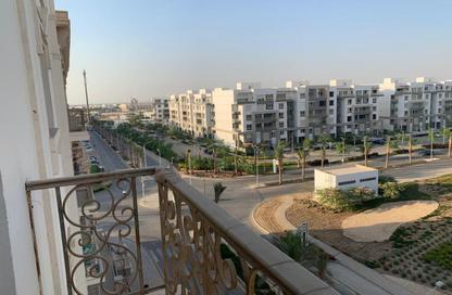 Apartment - 3 Bedrooms - 3 Bathrooms for sale in Garden Residence - Hyde Park - New Cairo City - Cairo