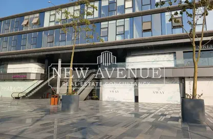 محل - استوديو - 1 حمام للايجار في سواي مول - محور محمد نجيب - المستثمرين الشمالية - مدينة القاهرة الجديدة - القاهرة