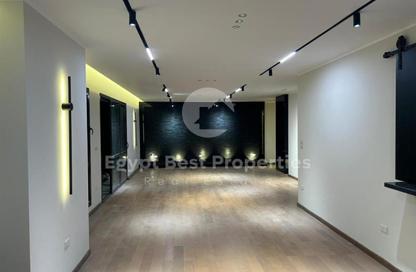 Apartment - 4 Bedrooms - 4 Bathrooms for sale in Eastown - 5th Settlement Compounds - The 5th Settlement - New Cairo City - Cairo