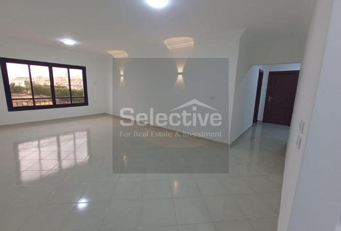 100371121 - Property Image 3