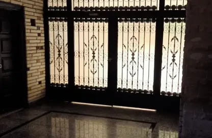 Apartment - 3 Bedrooms - 2 Bathrooms for sale in Omarat Madinet Al Fath St. - Al Hadiqah Al Dawliyah - 7th District - Nasr City - Cairo