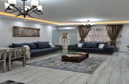 Apartment - 2 Bedrooms - 1 Bathroom for rent in Ahmed Bin Hanbal St. - Rehab City First Phase - Al Rehab - New Cairo City - Cairo