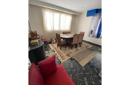 شقة - 3 غرف نوم - 2 حمامات للبيع في شارع محمد حسنين هيكل - المنطقة السادسة - مدينة نصر - القاهرة