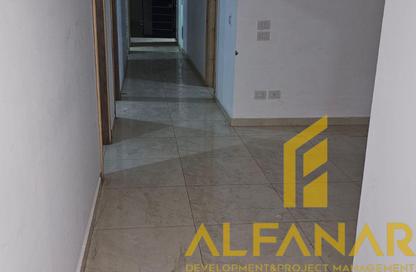 Apartment - 3 Bedrooms - 3 Bathrooms for sale in Doctor Ali Mosharafa St. - Al Narges 6 - Al Narges - New Cairo City - Cairo