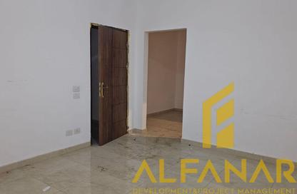 Apartment - 3 Bedrooms - 3 Bathrooms for sale in Doctor Ali Mosharafa St. - Al Narges 6 - Al Narges - New Cairo City - Cairo