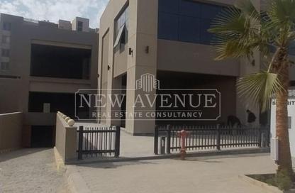 محل - استوديو - 2 حمامات للايجار في كمبوند فيلدج جاردن القطامية - كمبوندات التجمع الخامس - التجمع الخامس - مدينة القاهرة الجديدة - القاهرة