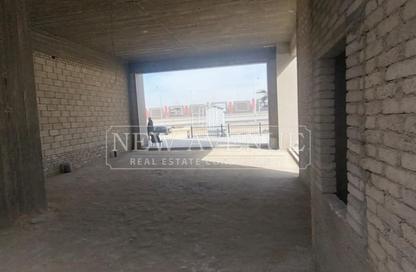 محل - استوديو - 2 حمامات للايجار في كمبوند فيلدج جاردن القطامية - كمبوندات التجمع الخامس - التجمع الخامس - مدينة القاهرة الجديدة - القاهرة