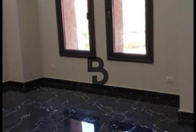 73768257 - Property Image 2
