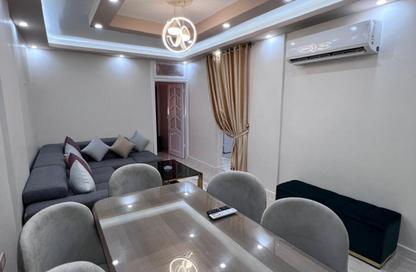 Apartment - 2 Bedrooms - 1 Bathroom for rent in Triumph Square - El Nozha - Cairo