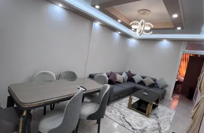 شقة - 2 غرف نوم - 1 حمام للايجار في ميدان تريومف - النزهة - القاهرة