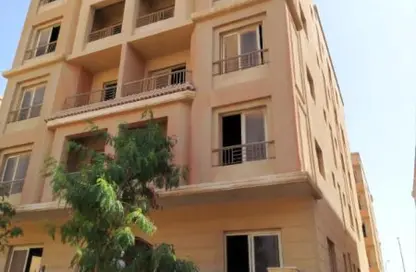 Apartment - 3 Bedrooms - 2 Bathrooms for sale in Italian Neighborhood Road - Hadayek October - 6 October City - Giza