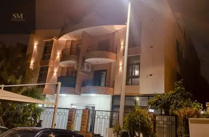 Penthouse - 6 Bedrooms - 4 Bathrooms for sale in Ganoob El Acadimia - New Cairo City - Cairo