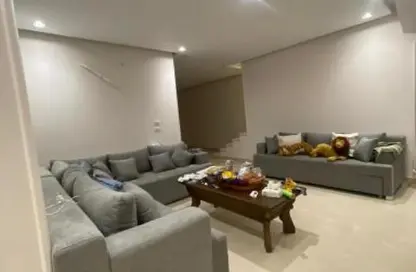 فيلا - 6 غرف نوم - 4 حمامات للبيع في مارينا 5 - مارينا - العلمين - الساحل الشمالي