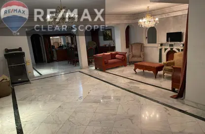 شقة - 3 غرف نوم - 3 حمامات للبيع في شارع الميرغني - ارض الجولف - مصر الجديدة - القاهرة