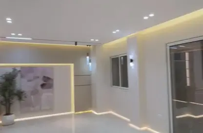 Apartment - 3 Bedrooms - 3 Bathrooms for rent in Mountain View iCity - 5th Settlement Compounds - The 5th Settlement - New Cairo City - Cairo