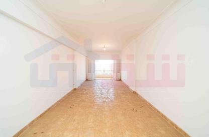 Apartment - 3 Bedrooms - 1 Bathroom for sale in Tout Ankh Amoun St. - Smouha - Hay Sharq - Alexandria Apartment - 3 Bedrooms - 1 Bathroom for sale in Tout Ankh Amoun St. - Smouha - Hay Sharq - Alexandria