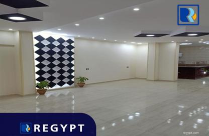 مساحات مكتبية - استوديو - 2 حمامات للايجار في محور مصطفي كامل - التجمع الاول - مدينة القاهرة الجديدة - القاهرة